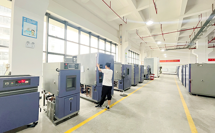 氙燈老化箱風(fēng)冷和水冷該怎么選？
